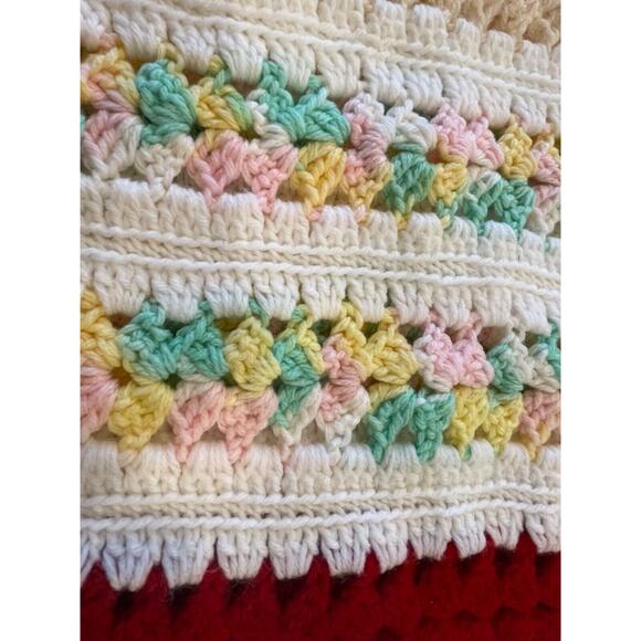 Crocheted Blanket/Throw in Multicolor Hand Made - Picture 10 of 11